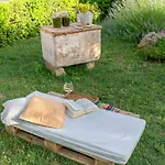 Charming Garden Kate Апартаменты